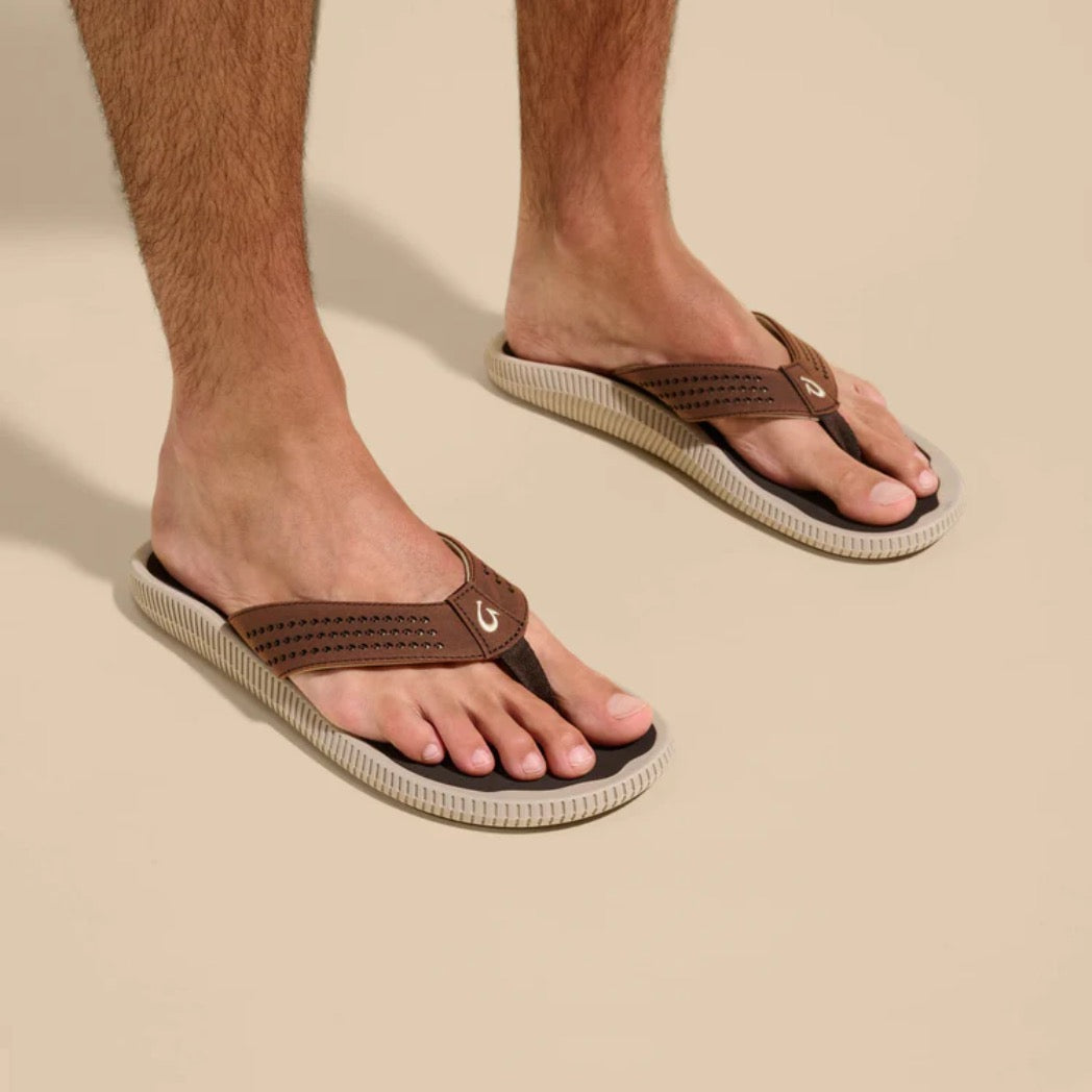 OLUKAI - ULELE (MENS) | DARK WOOD