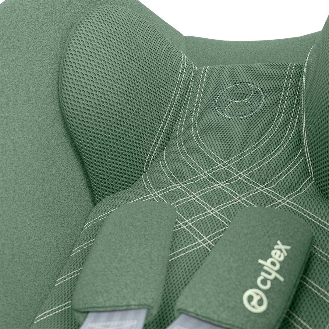 CYBEX Cloud T i-Size Plus Car Seat - Leaf Green