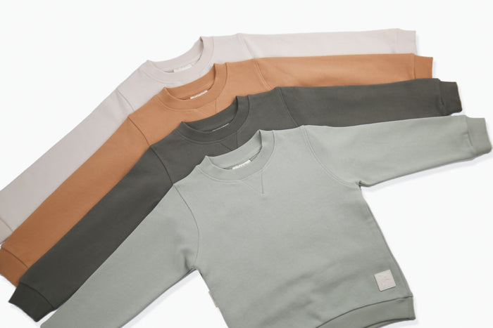 Organic french terry kids sweatshirt in sage green – front view
