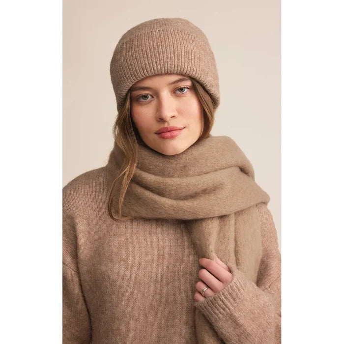 Z Supply Glacier Beanie in Heathered Camel